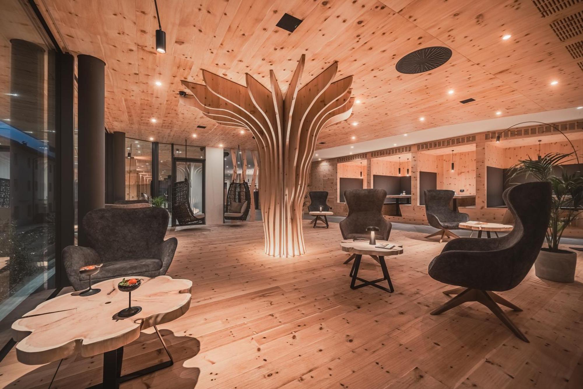 Cristallo Sport & Wellness Hotel Левико-Терме Экстерьер фото
