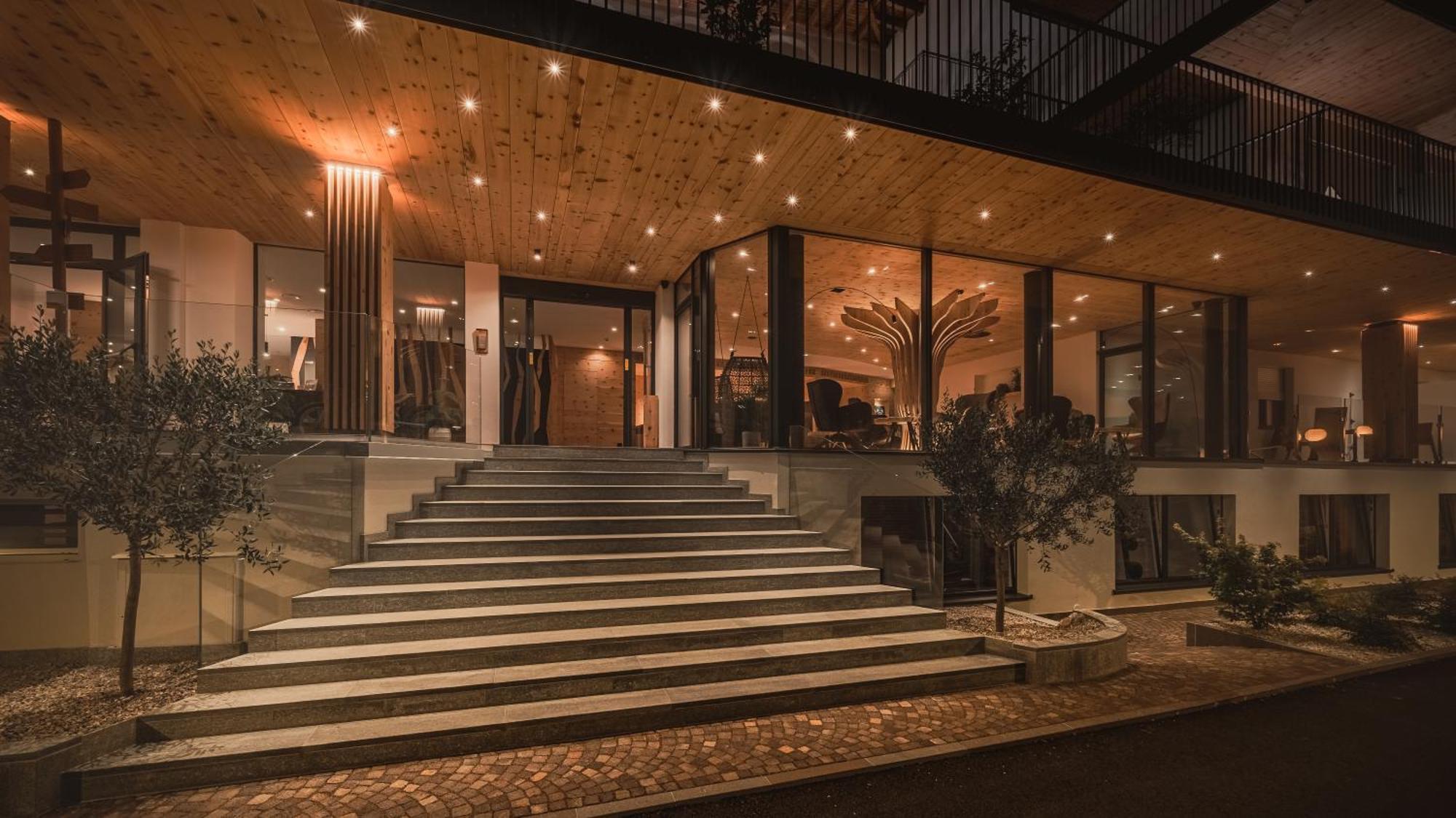 Cristallo Sport & Wellness Hotel Левико-Терме Экстерьер фото