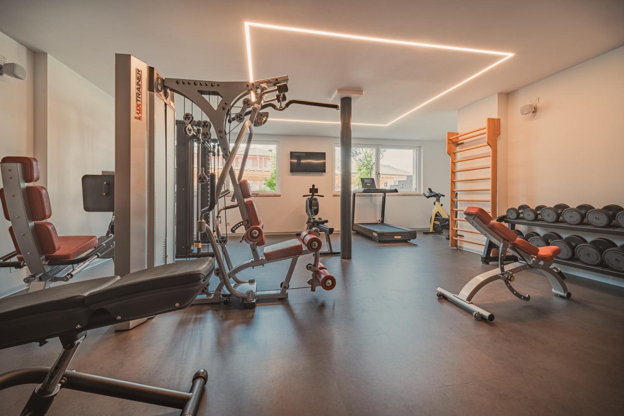 Cristallo Sport & Wellness Hotel Левико-Терме Экстерьер фото
